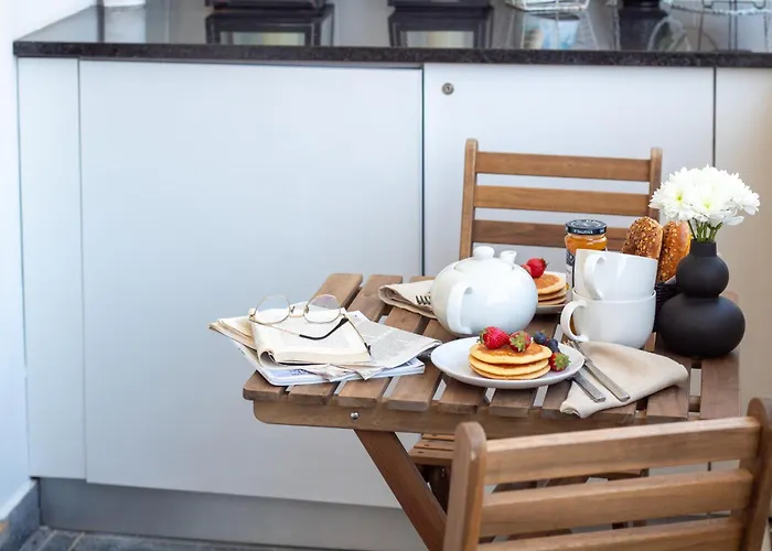 Lovelystay - Boavista Cozy Apartament Porto